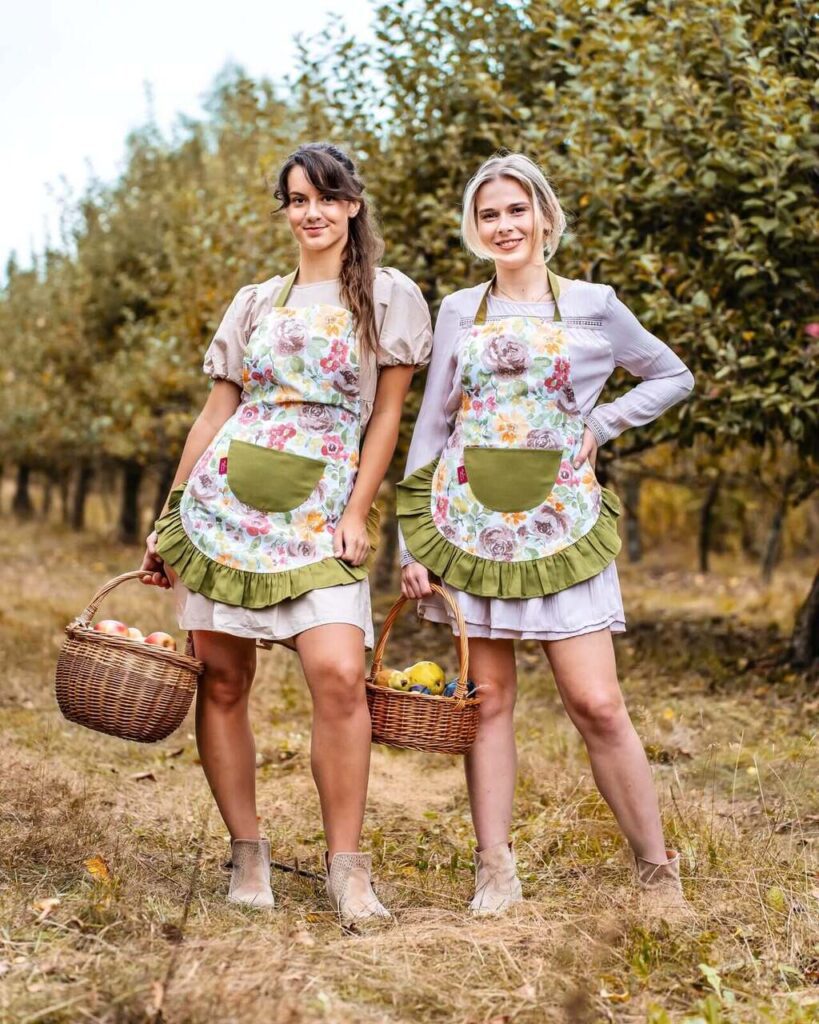 Elegancki fartuch kuchenny z falbana 3 2